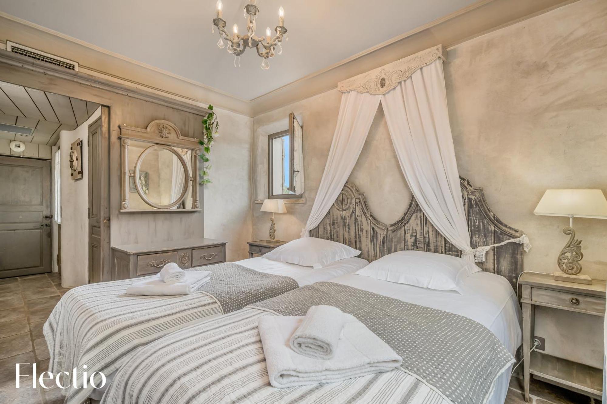 Residence Les Petitons Oppède Стая снимка