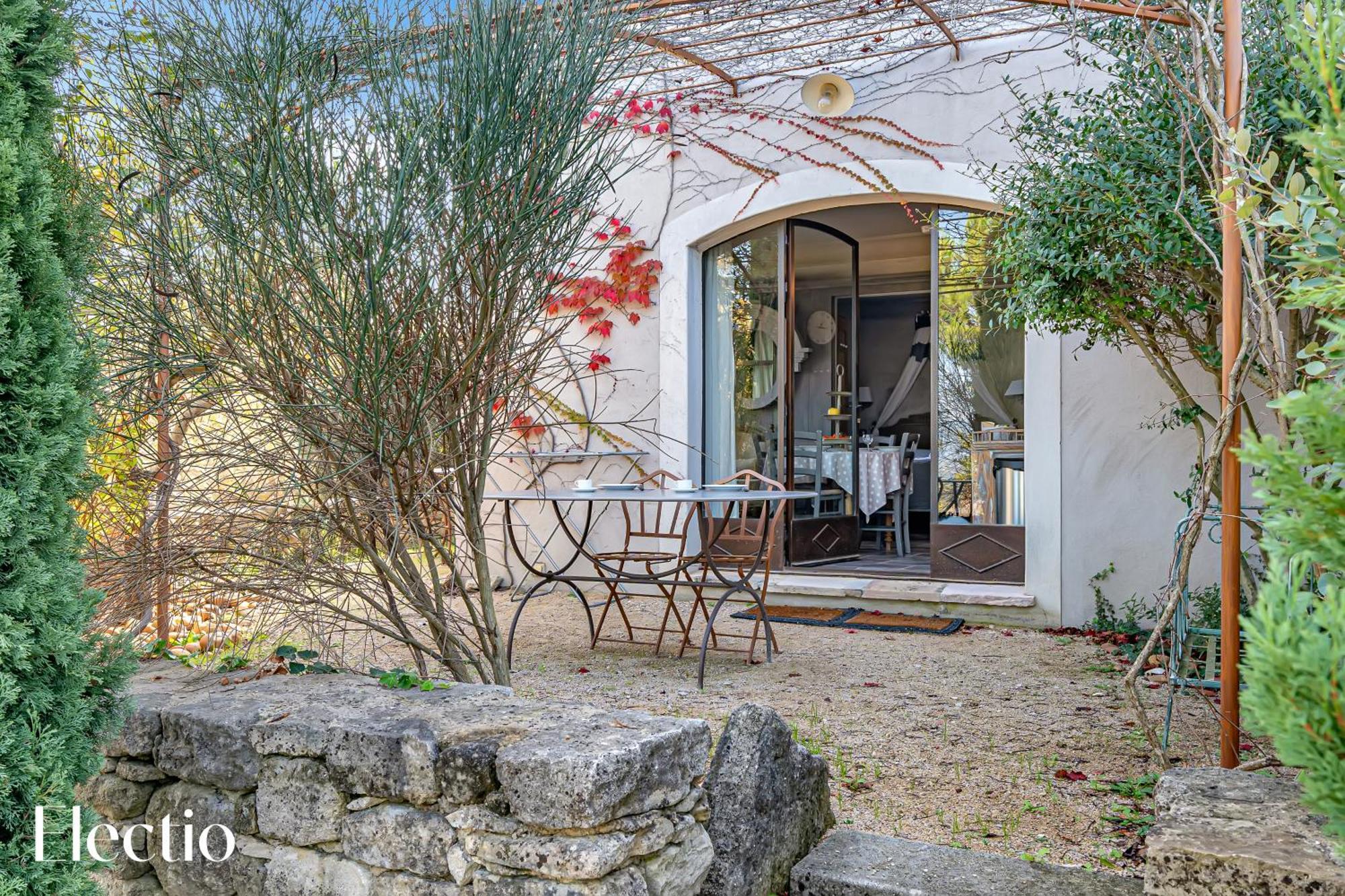 Residence Les Petitons Oppède Екстериор снимка